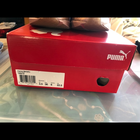 Women sneakers - Picture 2 of 4